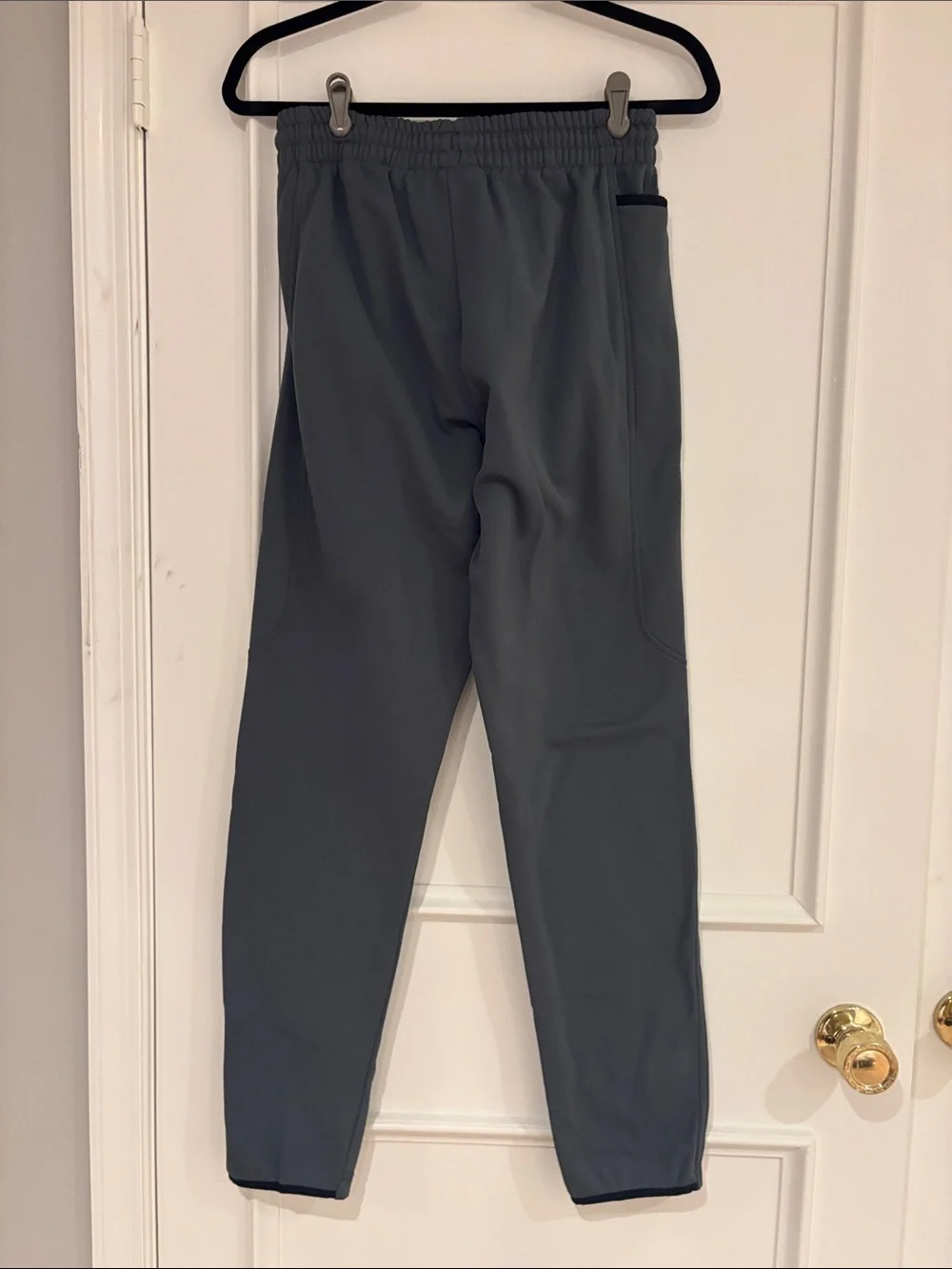 Under Armour Men's Dark Gray Athletic Joggers